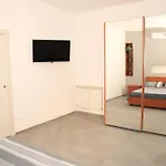 Colly\'S House
